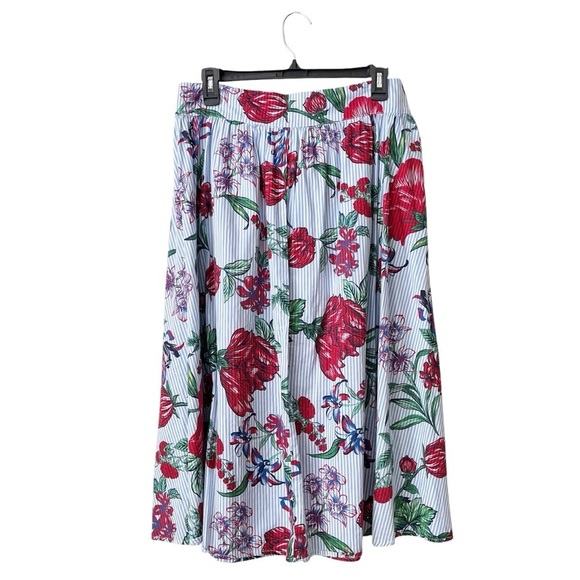 NM Neiman Marcus Midi Skirt Womens Size 8 Blue Stripe Red Rose Tie Front Buttons - Picture 3 of 6